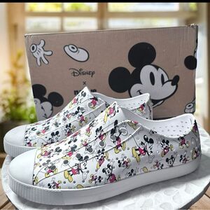Native X Disney Jefferson Mickey Mouse Water Shoes size Mens 10 Womens 12